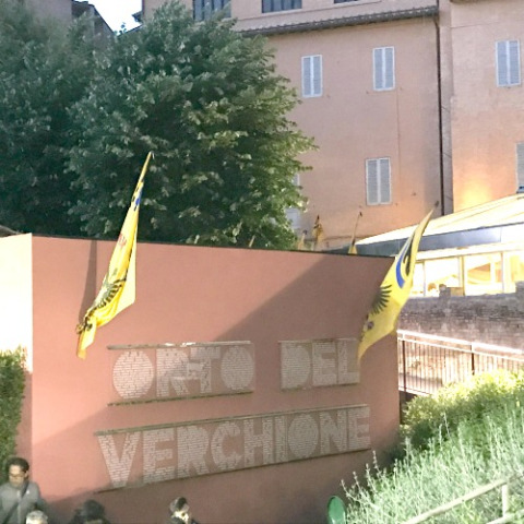 RINGRAZIAMENTO PUBBLICO AL SINDACO LUIGI DE MOSSI E AMMINISTRAZIONE COMUNALE